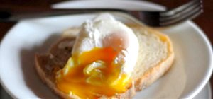 HowTo: Poach an Egg Perfectly