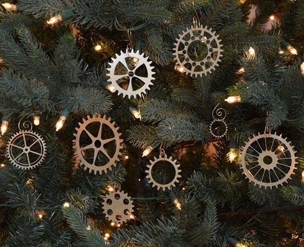 Geek Up Your Holidays with These 10 Nerdy DIY Christmas Tree ...