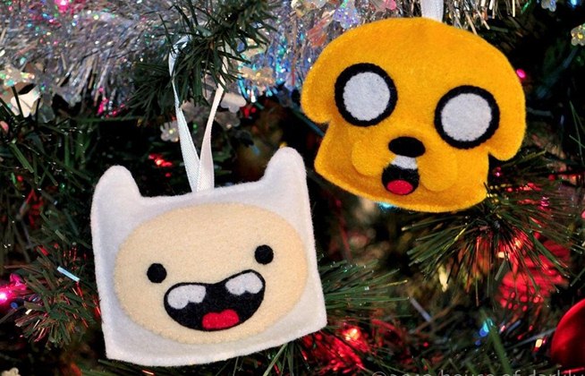Geek Up Your Holidays with These 10 Nerdy DIY Christmas Tree ...