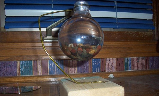 DIY Impossible Light Bulb, Plus 6 More Ways to Repurpose Burned ...