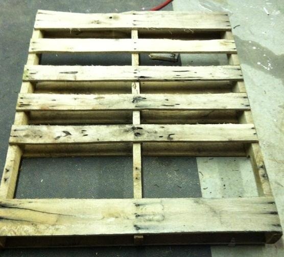 Make a Coffee Table Out of Pallets