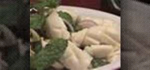 Prepare a spicy Thai squid salad with Kai