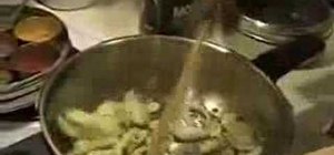 Make Indian ghiya (zucchini) curry