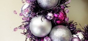 Make a Christmas ball wreath