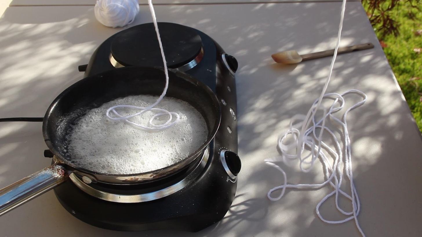 How to Make Slow Burning Fuses from Yarn, Sugar, & Potassium Nitrate