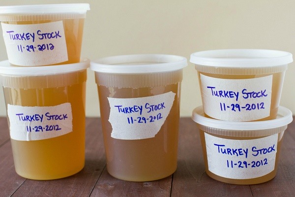 How to Easily Separate Fat from Stock, Soup, or Meat Drippings