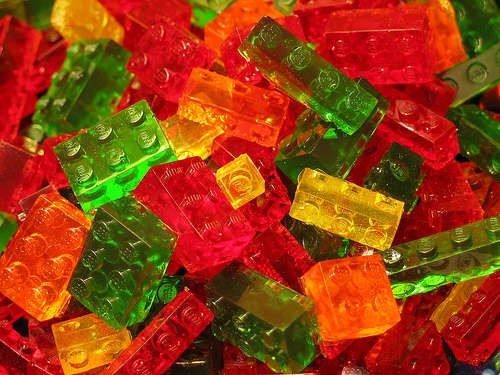 Make-It-Yourself LEGO Gummies