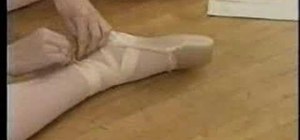 Tie pointe shoes properly