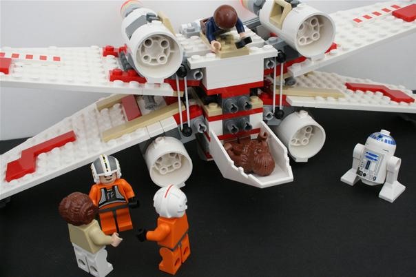 LEGO 6212 X-Wing Construction