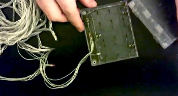 How to Hack Battery-powered Christmas Lights Into Laptop Holiday Decorations
