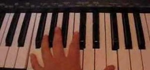Play 'Nobody's Perfect' by Hannah Montana on keyboard
