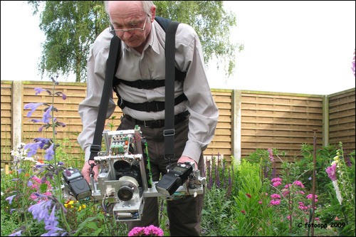 "Photo Grandpa" Makes Ultra High Speed Photography Rig