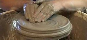 Make a ceramic plate on a potter's wheel