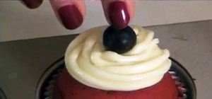 Make Red, White, & Blue Red Velvet Cupcakes