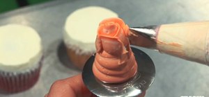 Make a buttercream rose with a rose tip