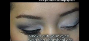 Apply easy smokey eye makeup