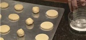 Make delicious gluten-free sugar cookies with a pastry chef
