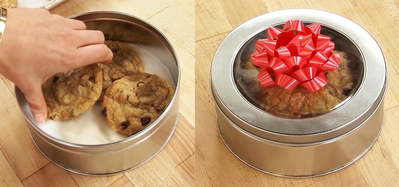 This Holiday Food Hack Keeps Homemade Cookies Fresher Longer