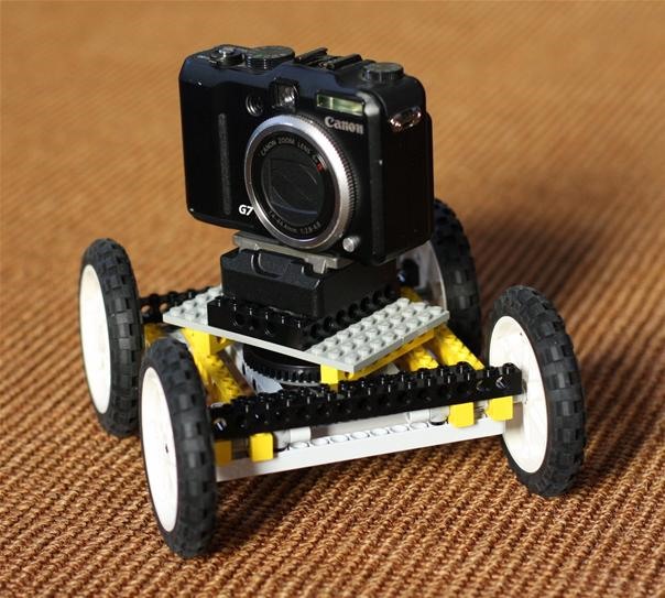 LEGO Mini Camera Dolly Robot