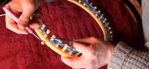 Make a shawl when knitting on a large circle loom