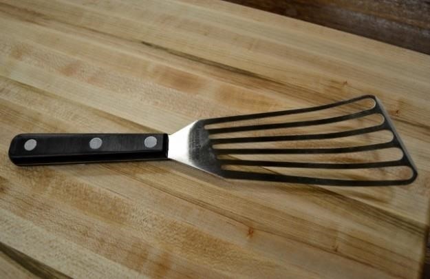 Food Tool Friday: A Flexible Fish Spatula Is the Only Spatula You'll Ever Need