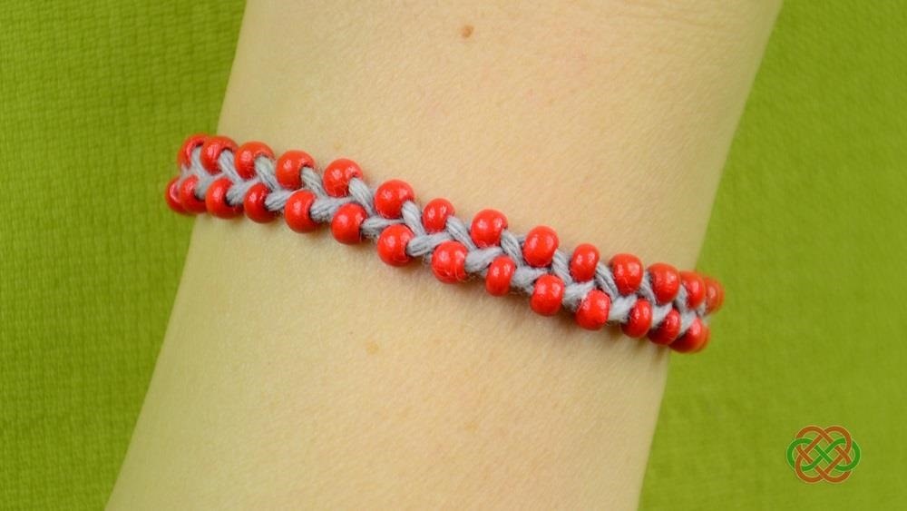 How to Make Beaded Friendship Bracelet (Easy and Fast)