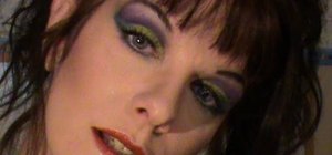 Create a purple and green eyeshadow makeup look
