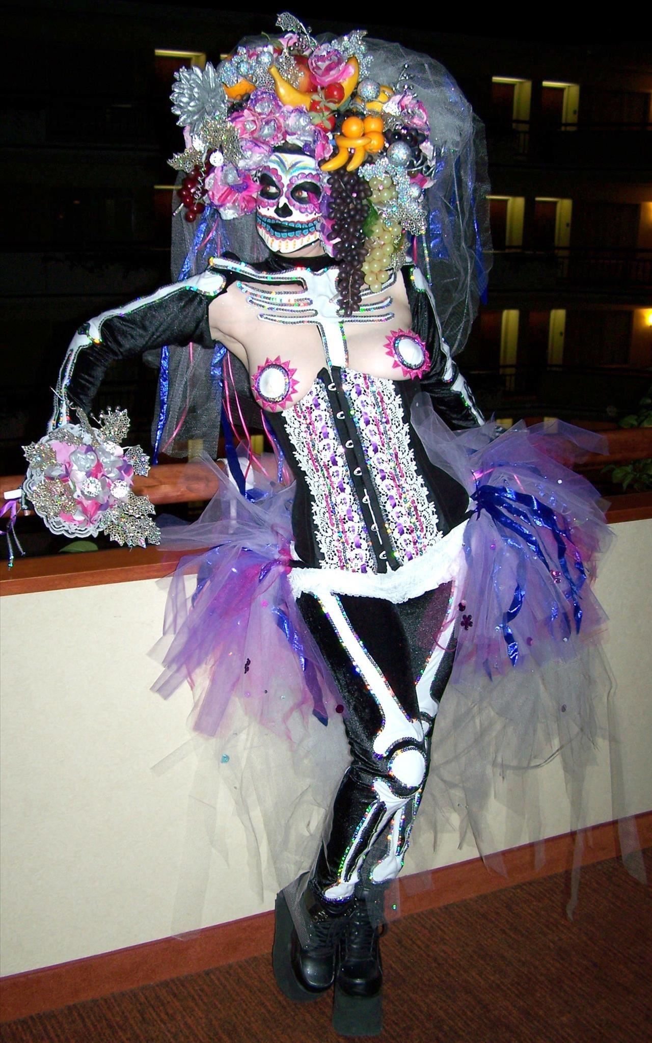 The 15 Best Sugar Skull Makeup Looks for Halloween « Halloween Ideas ... Devil Costume For Women Makeup