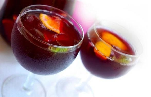 How to Make 24-Hour Sangria in 5 Minutes or Less