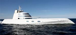 Russian Billionaire Drops $300 Mil on James Bond Style Yacht