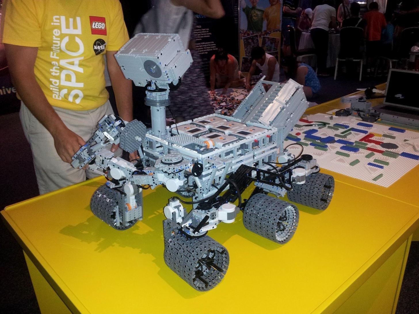 NASA's Curiosity Just Got Bricked! Working LEGO Mars Rover Ready for Exploration