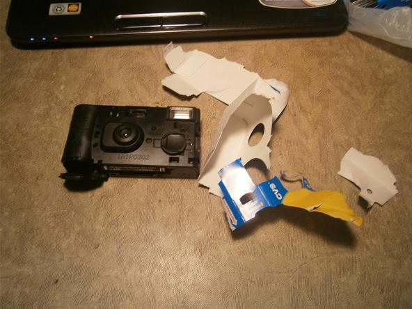Weapons for the Urban Guerrilla: Make a Taser from a Disposable Camera