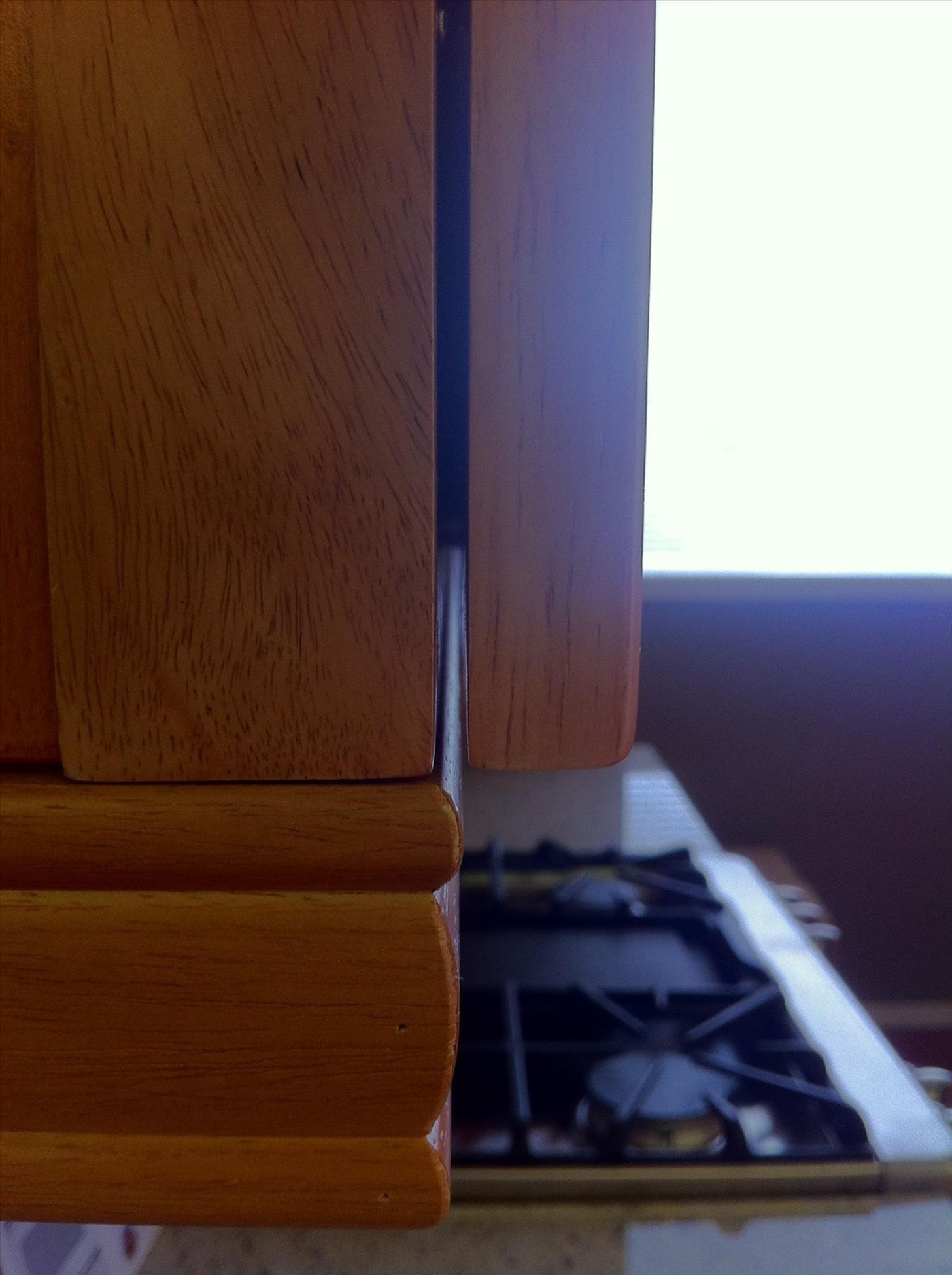 How to Adjust the Alignment of Cabinet Doors