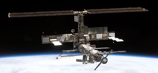 Know Exactly When You Can Spot the International Space Station at Home with NASA Text Alerts