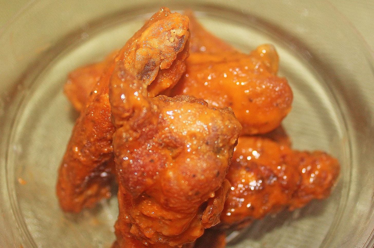 How to Make Sinfully Delicious Buffalo Wings (That Are Surprisingly Low on Fat)