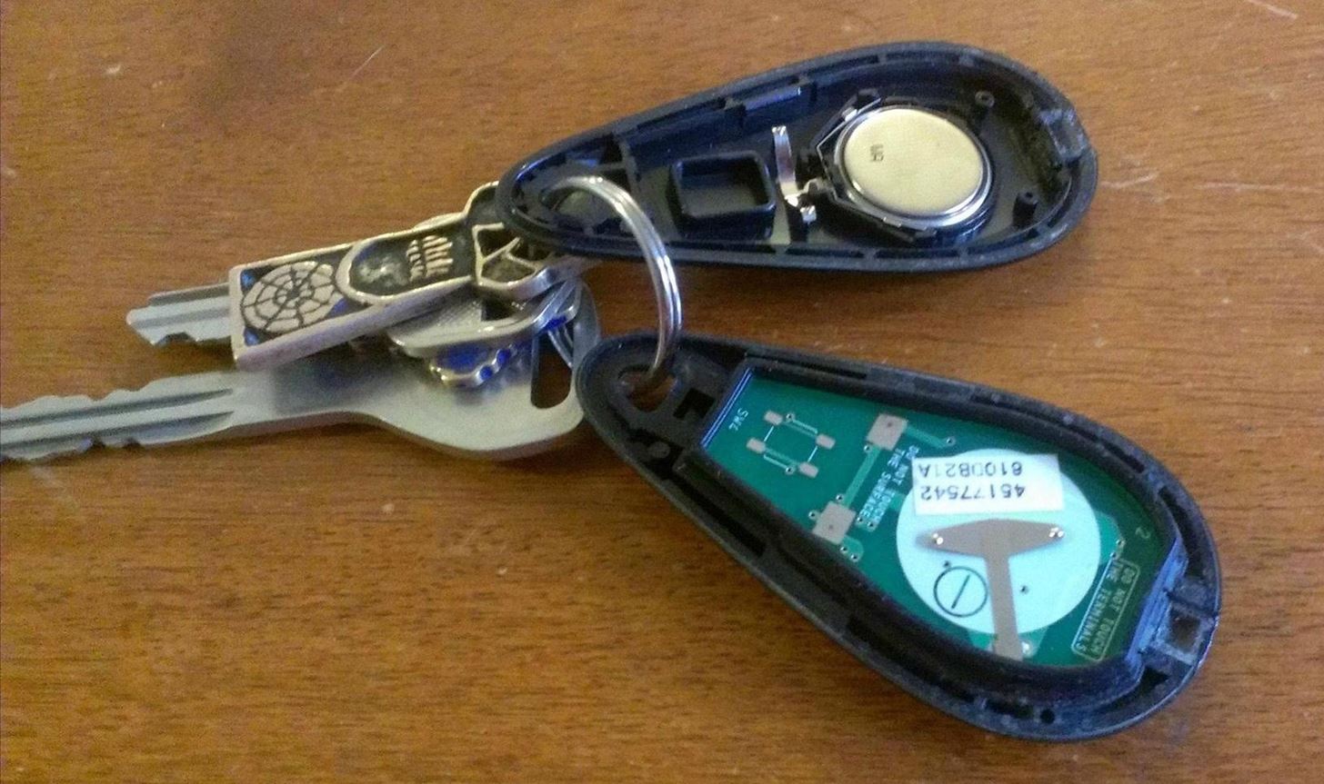 2007 camry keyless entry battery