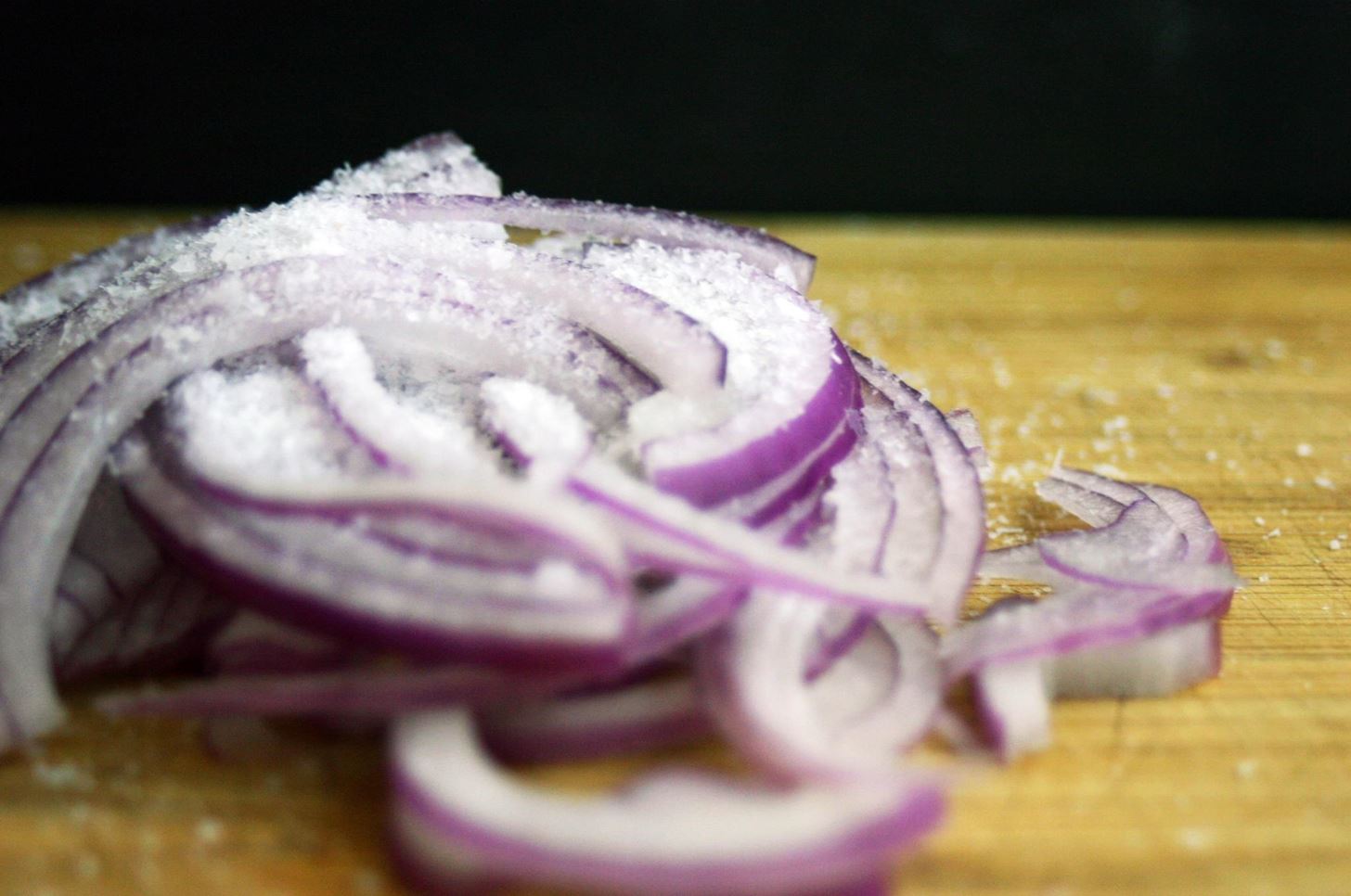 Use These Restaurant Secrets to Reduce the Pungency of Raw Onions