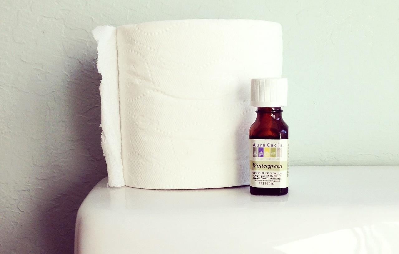 Add Essential Oil to Toilet Paper to Eliminate Bathroom Odors