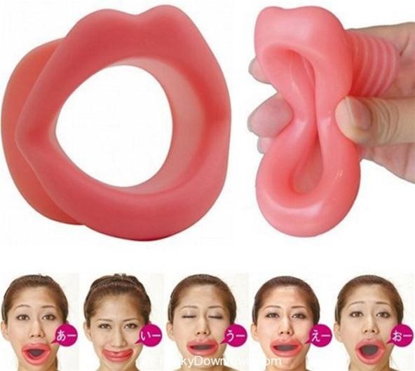 WTFoto of the Day: Japan's Newest WTF Invention—The Fish Mouth