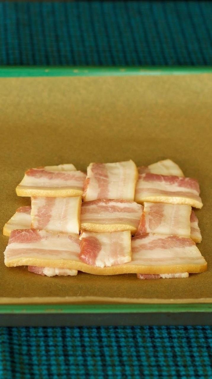 Weave Your Bacon for Better Burgers & Sandwiches