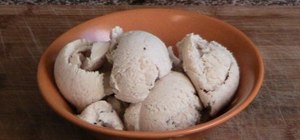 Make homemade ice cream in a blender