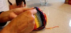 Weave in loose ends when knitting
