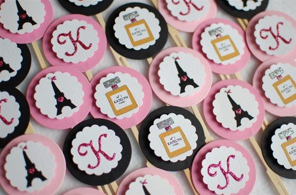 Gorgeous Paris-themed cupcake toppers