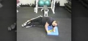 Strengthen your entire body with the side ab plank
