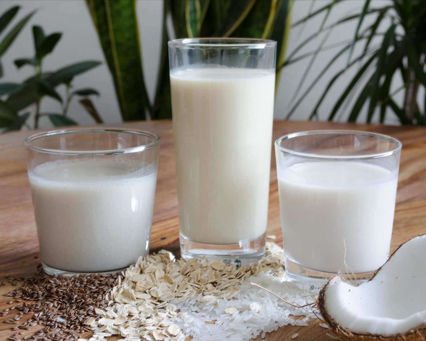 When You're Sick of Almond & Soy, Try These 5 Milk Alternatives