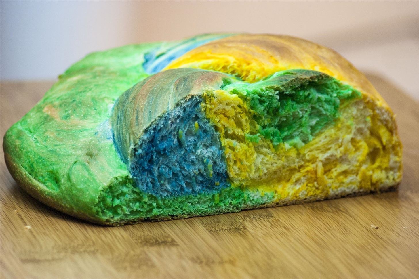 How to Make Super Colorful Bread for One-of-a-Kind Ice Cream Sandwiches