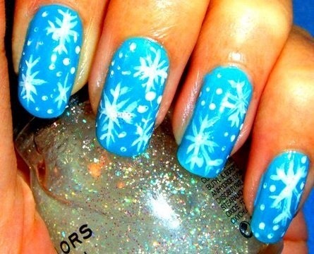 Create snowflake nails for the holidays