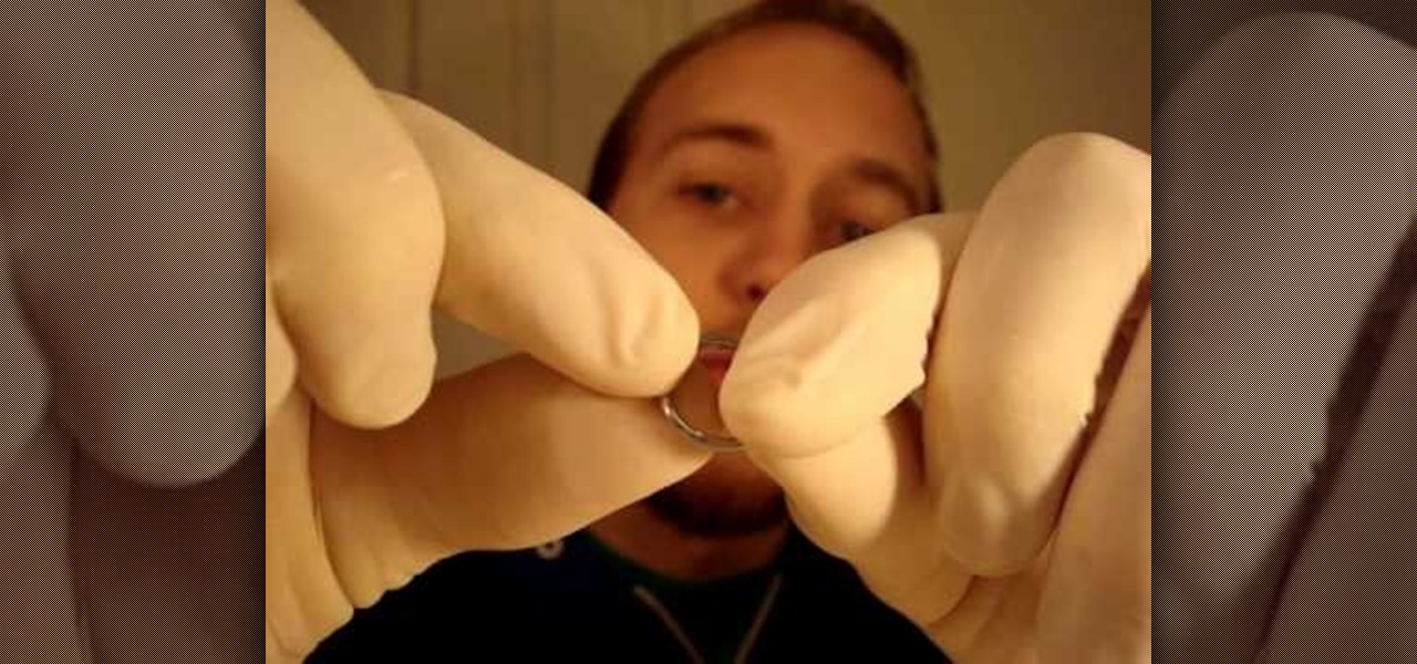 Behoort gespannen Wissen How to Insert and remove captive bead rings « Piercing :: WonderHowTo