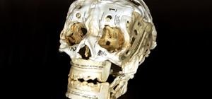 Sculpt Melted Cassette Tape Puddles Into Skulls
