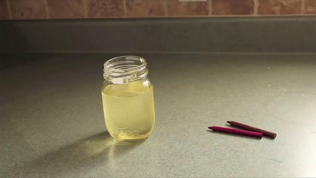 How to Make Long-Lasting, Wax-Free Candles for Your Home